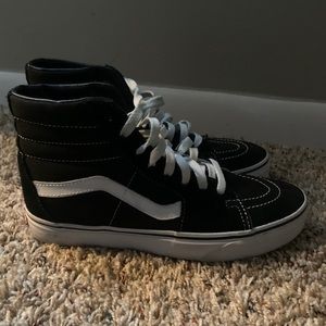 Black and white women’s vans